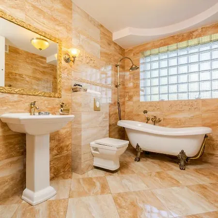 W Wadowicach Ii By Apart Service Daire *
