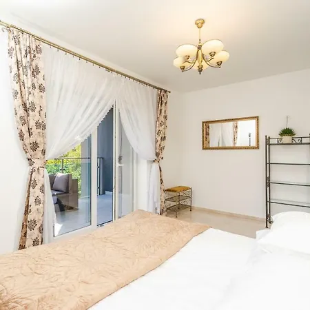 W Wadowicach Ii By Apart Service * Wadowice
